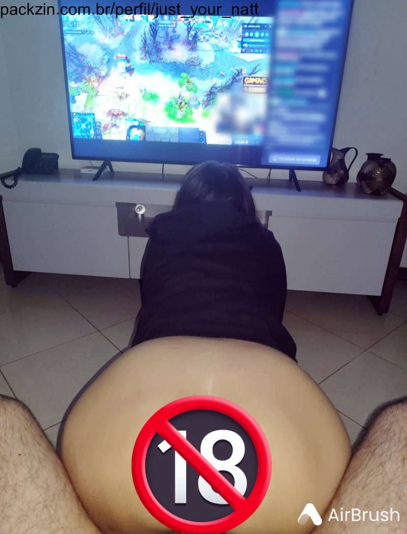 Imagem do pack Era para ser somente um trabalho da facul juntos mas,  meu amigo de sala fudeu minha pepeka rosinha 🫣