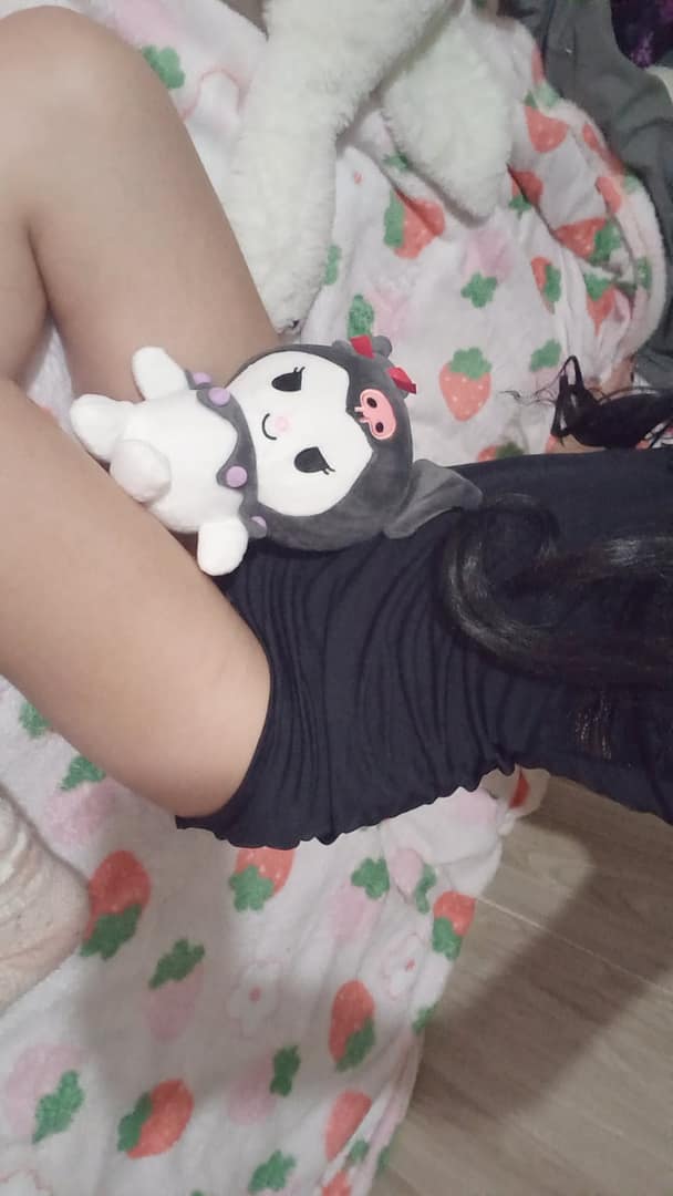 Imagem do pack pack kuromi +60 midias (COM ROSTO) 🖤