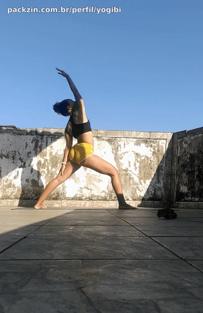 Vem fazer yoga comigo 🧘🏽‍♀️🍁