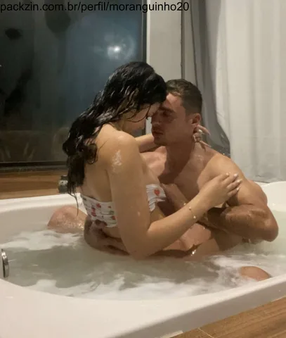 Imagem do pack 20 minutos tranzando em várias posições na hidro quentinha