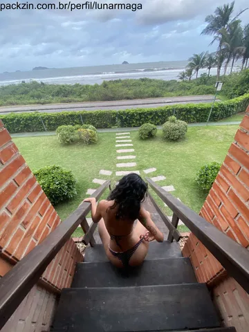 Imagem do pack Garota na praia