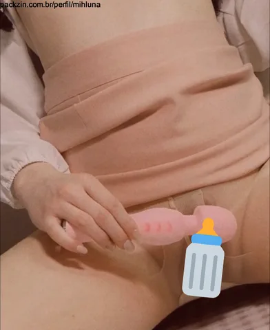 Imagem do pack brincando com vibrador rosinha 🎀