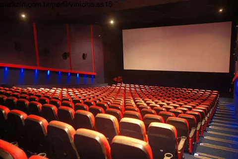 Imagem do serviço Assisto um filme com você!