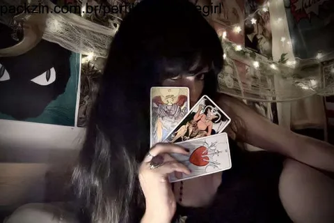 Imagem do serviço Jogue taro comigo 🃏₊˚‧︵‿꒰୨
