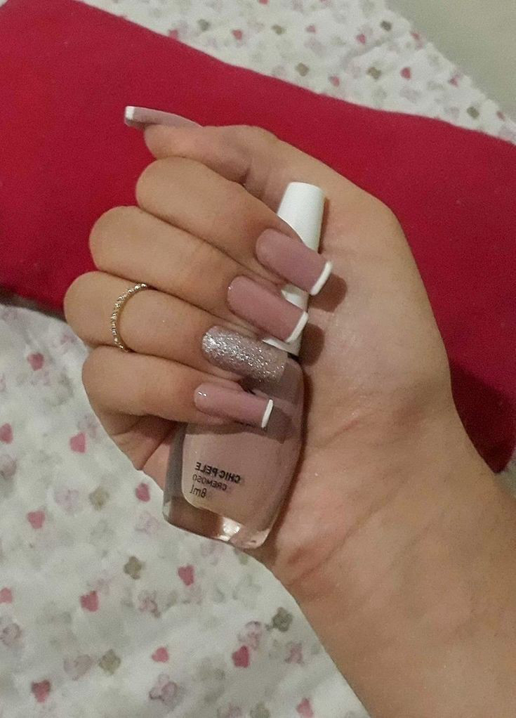 Imagem do pack Belas mãos passando na sua tela🥰