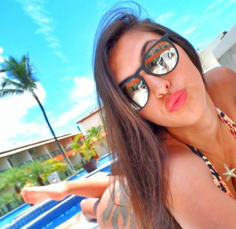 Amanda Foch Serviços, Packs, Fotos, Vídeos e Perfis