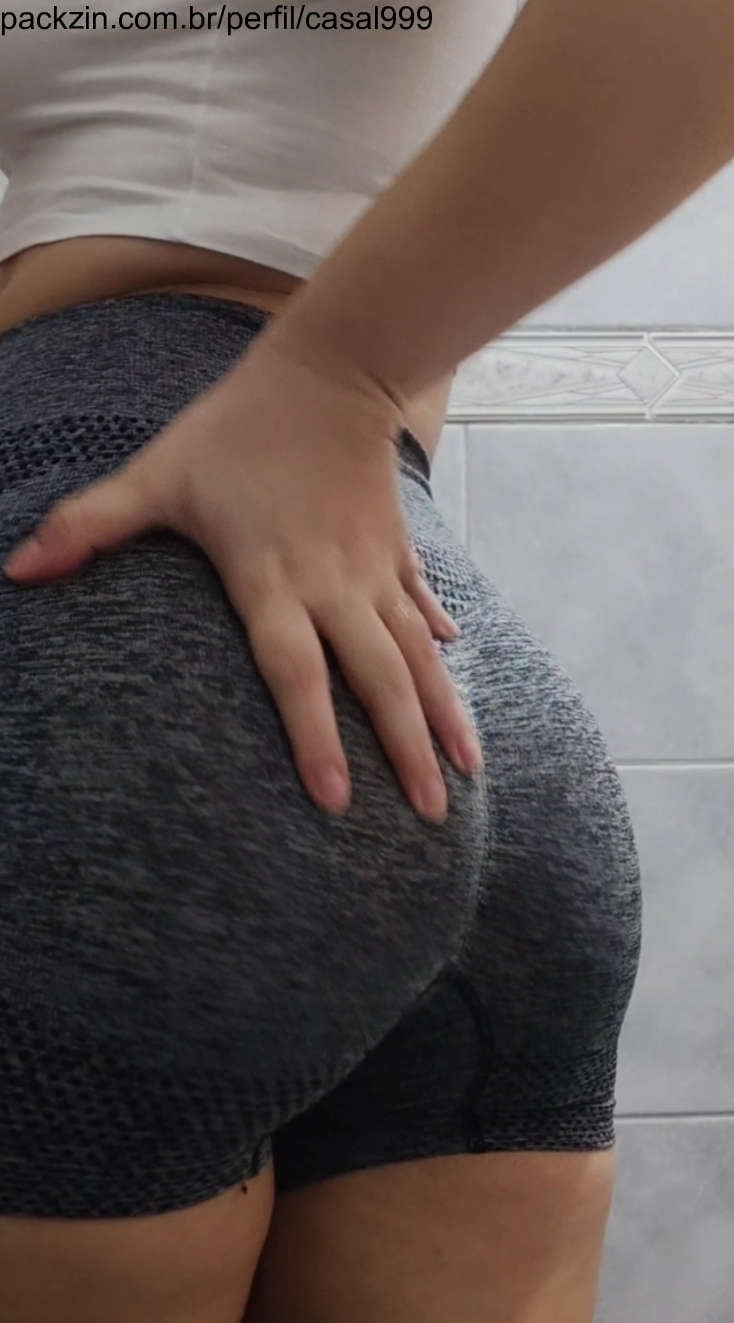 Imagem do pack Roupa coladinha de academia e masturbação (ela)