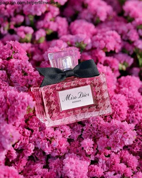 Imagem do pack Me ajude a comprar um Miss Dior Essence